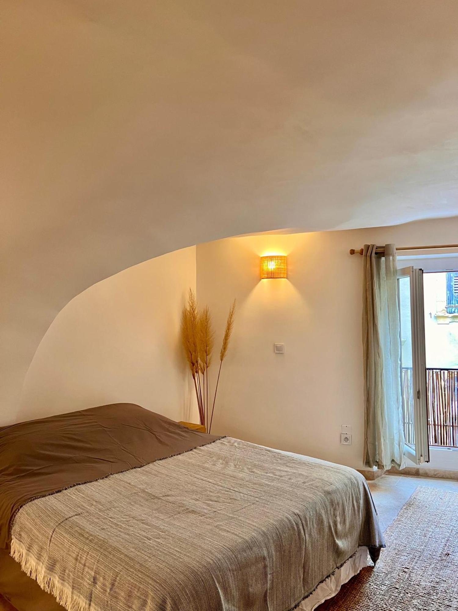 Coeur Du Luberon Apartment ลูร์มาแร็ง ภายนอก รูปภาพ